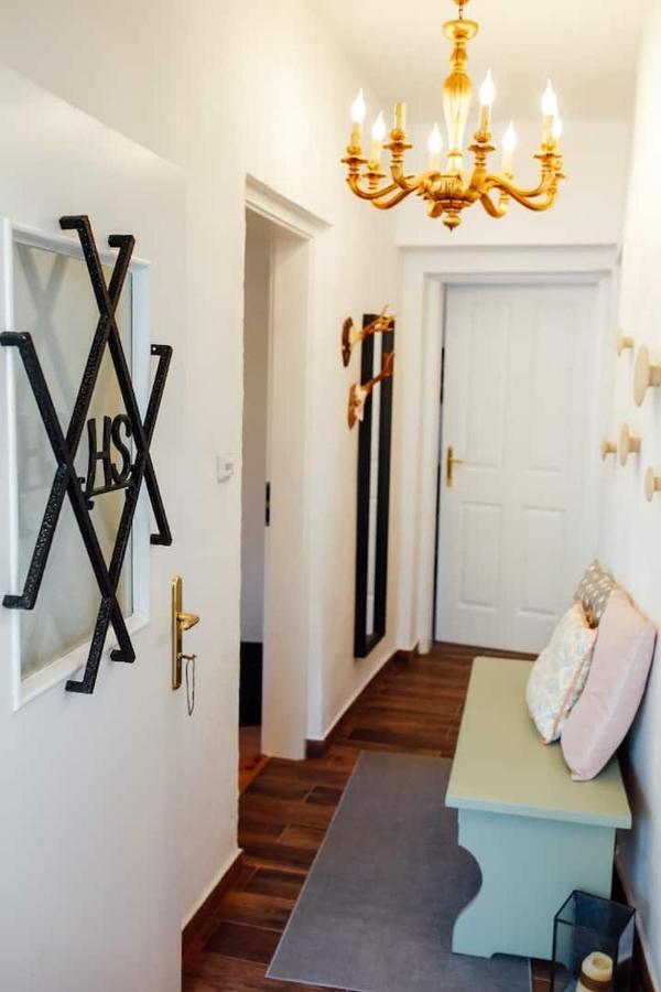Apartment Aussee- Beletage Salzherrenhof- Kueche, Wlan, Netflix Bad Aussee Ngoại thất bức ảnh